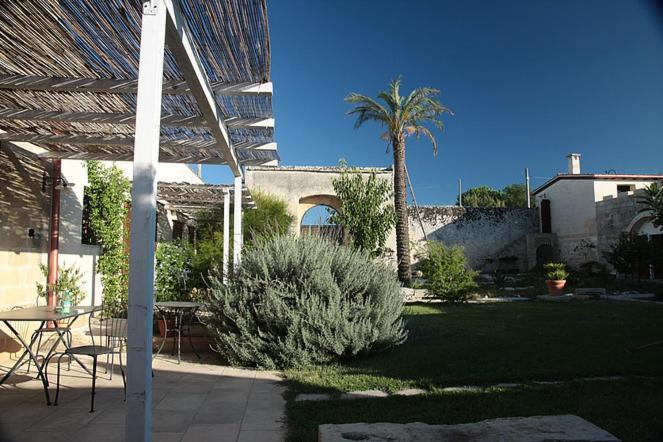 Masseria Dei 12 Granai Minervino di Lecce Esterno foto