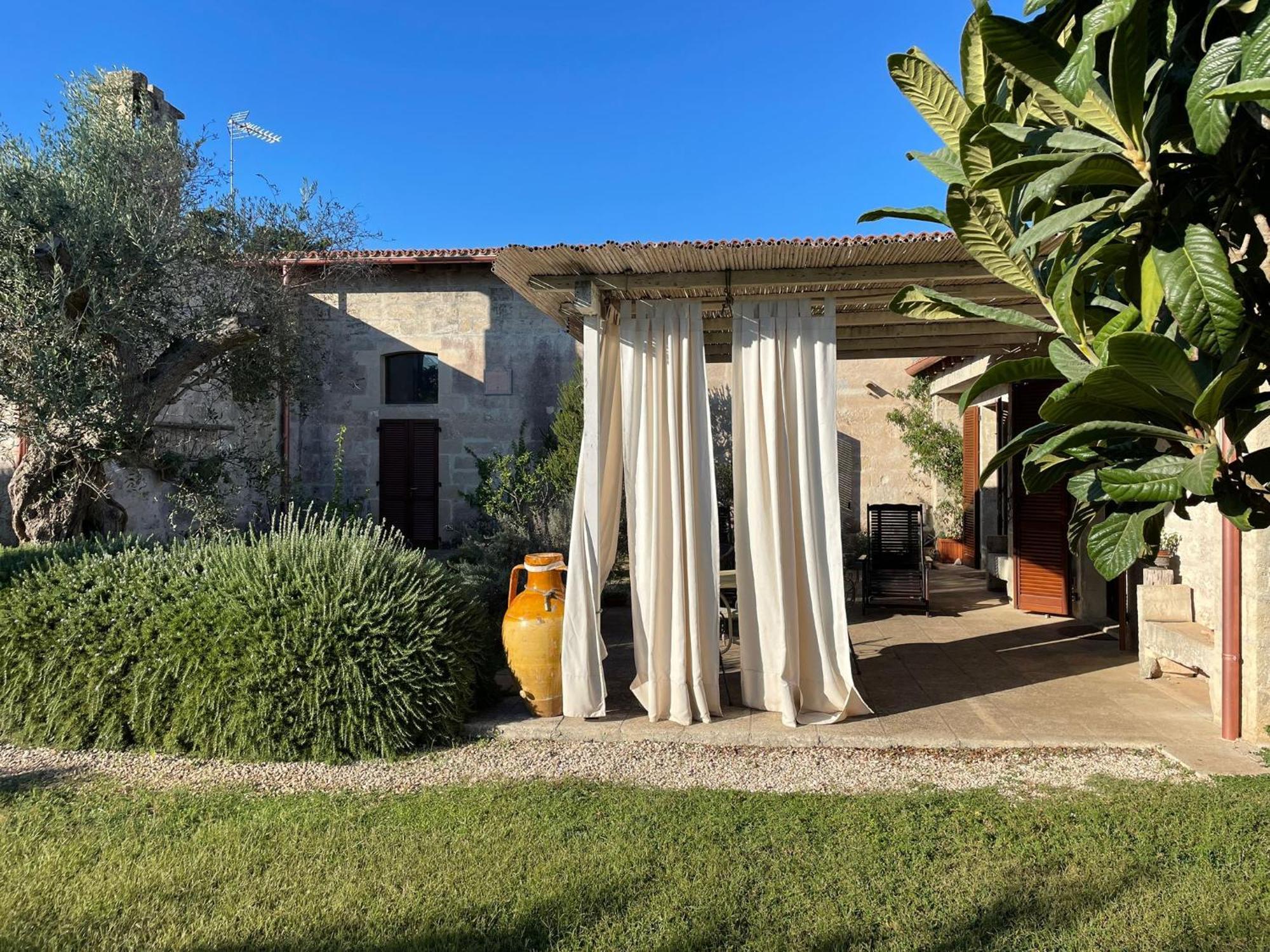 Masseria Dei 12 Granai Minervino di Lecce Esterno foto